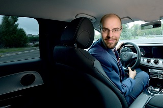 Transfer services with driver Rome Italy Noleggio con conducente Limo private car taxi business leisure customers tours