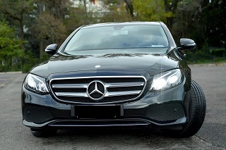 Transfer services with driver Rome Italy Noleggio con conducente Limo private car taxi business leisure customers tours