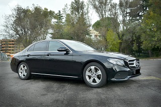 Transfer services with driver Rome Italy Noleggio con conducente Limo private car taxi business leisure customers tours